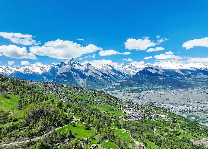 Hauts De A F3 By Interhome